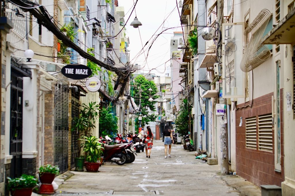 Saigon vs. Shanghai: Saigon Hem
